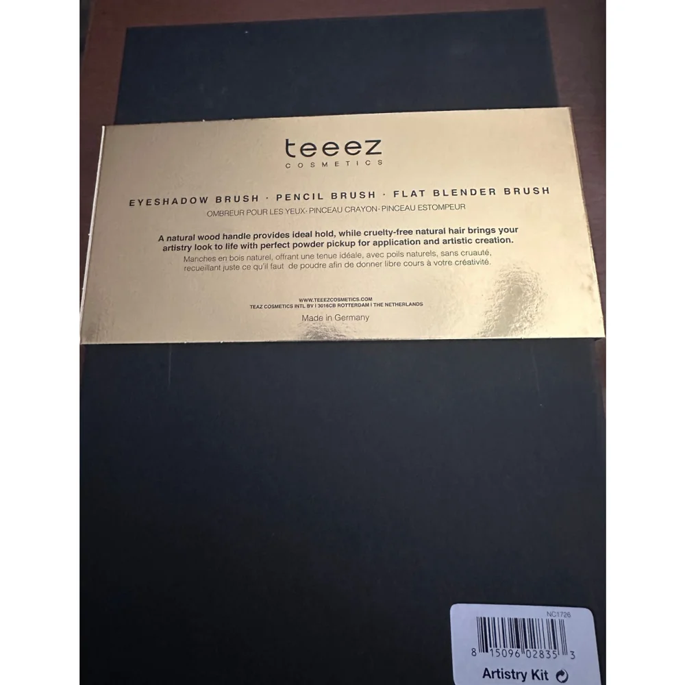 teeze Cosmetics Artistry Kit- Eyes